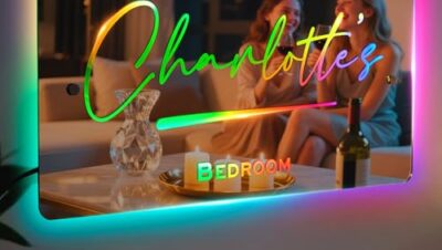 Personalisierte LED Spiegel mit Name, Wandspiegel für Schlafzimmer und Wohnzimmer, Name Nachtlicht, Geschenkidee für Weihnachten, Valentinstag, Geburtstag, Perfekt für Mütter, Ehefrauen, Freundin